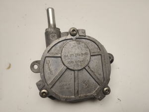 Mercedes Benz C-Class 204 (2007–2014) Vaakumpump A2712301665 - 4
