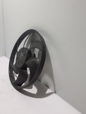 RENAULT Trafic III (2014–2022) Dzesēšanas ventilators un tā daļas 1138233 - 4