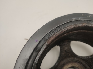 Mercedes Benz C-Class 204 (2007–2014) Väntvõlli rihmaratas A2710300203 - 2