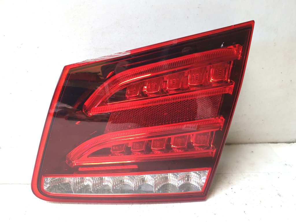 Mercedes Benz E-Class W212 (2009–2015) Rückleuchte Heckleuchte innen A046318 A2129062203 Mercedes Benz E-Class W212 (2009–2015) Rückleuchte Heckleuchte innen A046318 A2129062203