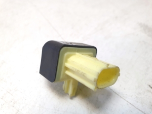 TOYOTA Hilux (2015–2020) Airbagsensor 898310K050 - 3