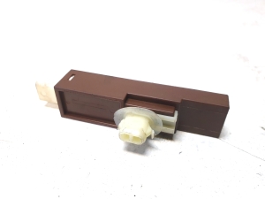 TOYOTA Hilux (2015–2020) Antenna amplifier 17246001 PA66GF33 - 2