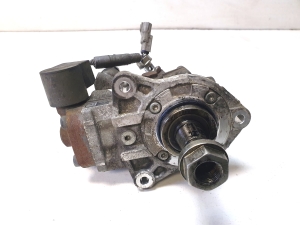 TOYOTA Hilux (2015–2020) Kraftstoffpumpe 221000E010 22100-0E010 - 4