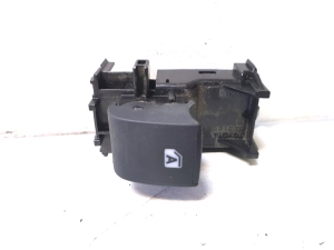 Front door glass switch - 193145 1450G79