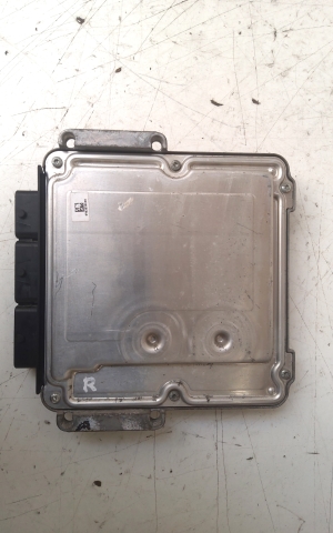 RENAULT Laguna III (2007–2015) Engine control unit 0281015781 - 2
