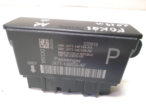 Ford Focus (2018–2026) Esiukse juhtplokk JX7T14B533AF JX7T14F144AA JX7T14C108AE - 2