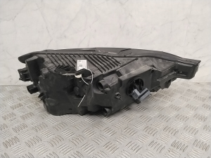VOLVO XC60 (2017–2026) Phare avant 32337382 - 2