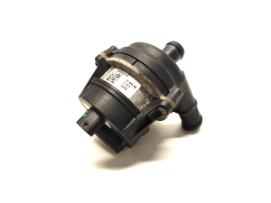 Jaguar l-Pace (2018–2026) Auxiliary water pump J9D318D473AA - 4