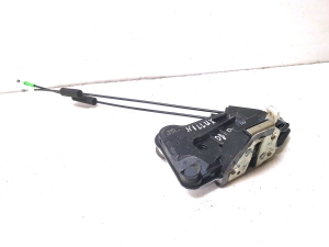TOYOTA Hilux (2015–2020) Front door lock - 3