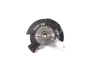Front wheel hub