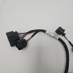 AUDI Q7 (2006–2015) Eesmise parkimisanduri juhe 4L1971073d - 4