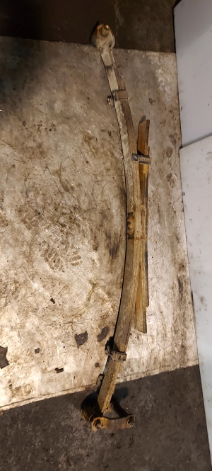 TOYOTA Hilux (2015–2020) Rear leaf spring - 2