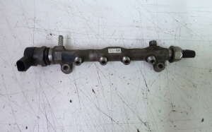 Volkswagen Golf VII (2012–2026) Common Rail Kraftstoffleitung 04L089B