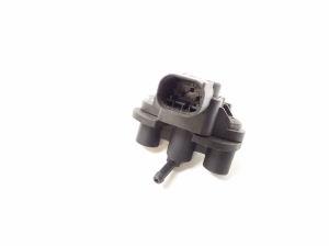 Mercedes Benz C-Class 205 (2014–2021) Ansaugluftdrucksensor A0071530028 - 3