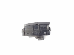 Mercedes Benz C-Class 204 (2007–2014) Door lock/unlock switch A2049058502 - 3