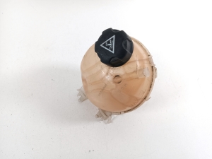   Coolant reservoir  - 9820083580 