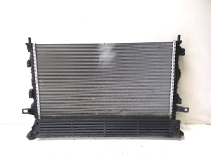 Ford Focus (2018–2026) Cooling radiator JX618005BD - 3