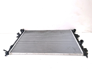 Ford Focus (2018–2026) Cooling radiator JX618005BD - 4