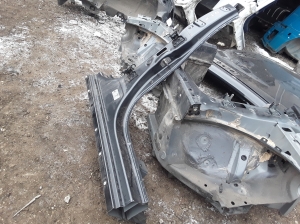 Dacia Sandero III (2021–2026) Center pillar 765142183R - 2