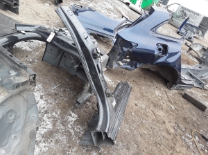 Dacia Sandero III (2021–2026) Center pillar 765142183R - 3