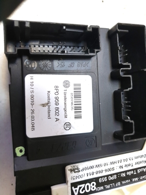 AUDI A3 8L (1996–2003) Control unit 8P0959802A - 2