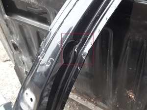 Ford Ranger (2015–2026) Center pillar 2182929 - 3