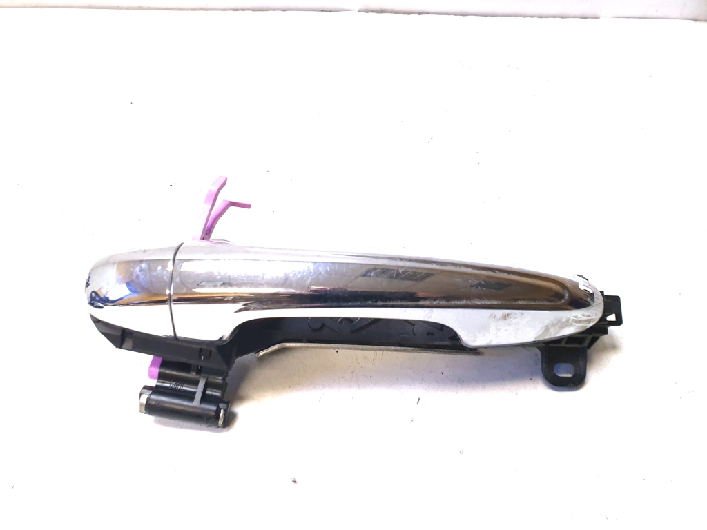 TOYOTA Hilux (2015–2020) Rear side door exterior handle TOYOTA Hilux (2015–2020) Rear side door exterior handle