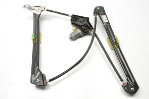 Volkswagen Golf VII (2012–2026) Priekšējo durvju logu pacēlājs un tā daļas 5G4837461H - 4