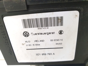 Volkswagen Touareg I (2002–2010) Esiukse aknatõstuki mootor 3D1959793A - 3