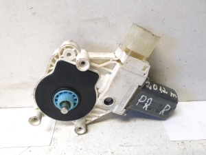 BMW 5 SERIES F11 (2010–2017) Esiukse aknatõstuki mootor 942889100 - 3