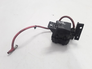  Fuse block holder under the hood 