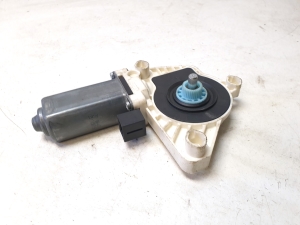 Front door window regulator motor - C22943104, 5Q4959802B