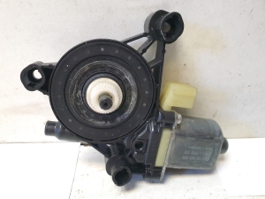 AUDI A4 B9 (2015–2026) Hinterer Seitentür-Fensterhebermotor 8W0959812 - 2