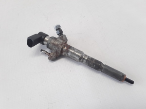  Fuel injector 