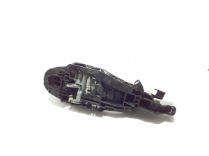 Peugeot Partner III (2019–2026) Front door external opening handle and its details - 3