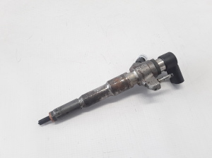  Fuel injector 