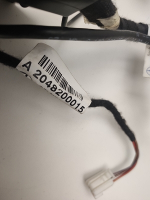 Mercedes Benz C-Class 204 (2007–2014) USB-pesa A1728200515 - 2