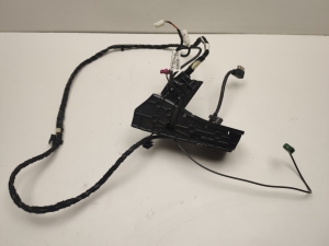 Mercedes Benz C-Class 204 (2007–2014) USB-pesa A1728200515 - 3