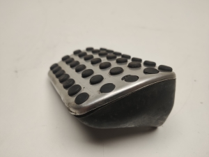 Mercedes Benz C-Class 204 (2007–2014) Piduripedaali muu osa A1702900182 - 2