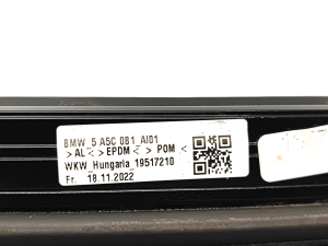 BMW i4 G26 (2022–2026) Katuseliist 5A5C0B1 - 2