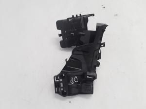 Front door window regulator brackets - 31484042