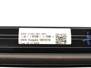 BMW i4 G26 (2022–2026) Katuseliist 5A5C0B2 - 2