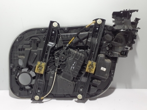 VOLVO XC90 (2015–2024) Priekšējo durvju logu pacēlājs 31349762 - 3