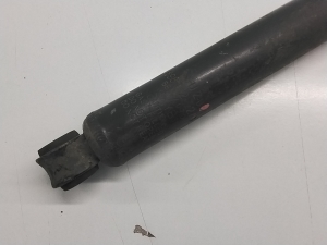 Isuzu D-Max (2002–2012) Stoßdämpfer hinten 8981522270 - 3