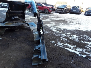 Peugeot Partner III (2019–2026) Center pillar 9827671280 - 3