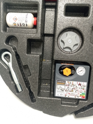 RENAULT Kadjar (2015–2026) Tire compressor 997505370R - 5