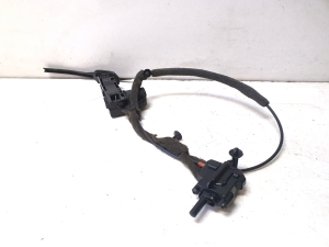 Ford Focus (2018–2026) Rear side door opening limiter JX7BA247B50AB - 2