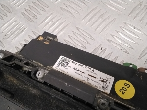 AUDI A8 D5 (2017–2026) USB-pesa 4N0035736A - 3