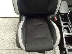 Citroen DS4 (2011–2018) Salons un tā detaļas - 18