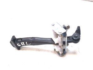 Ford Focus (2018–2026) Rear side door opening limiter D19266 - 3